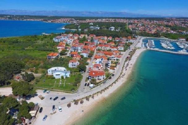 Апартаменты Novi Apartman Beti Blizu Plaze S Besplatnim Parkingom, Puntamika - Задар Экстерьер фото